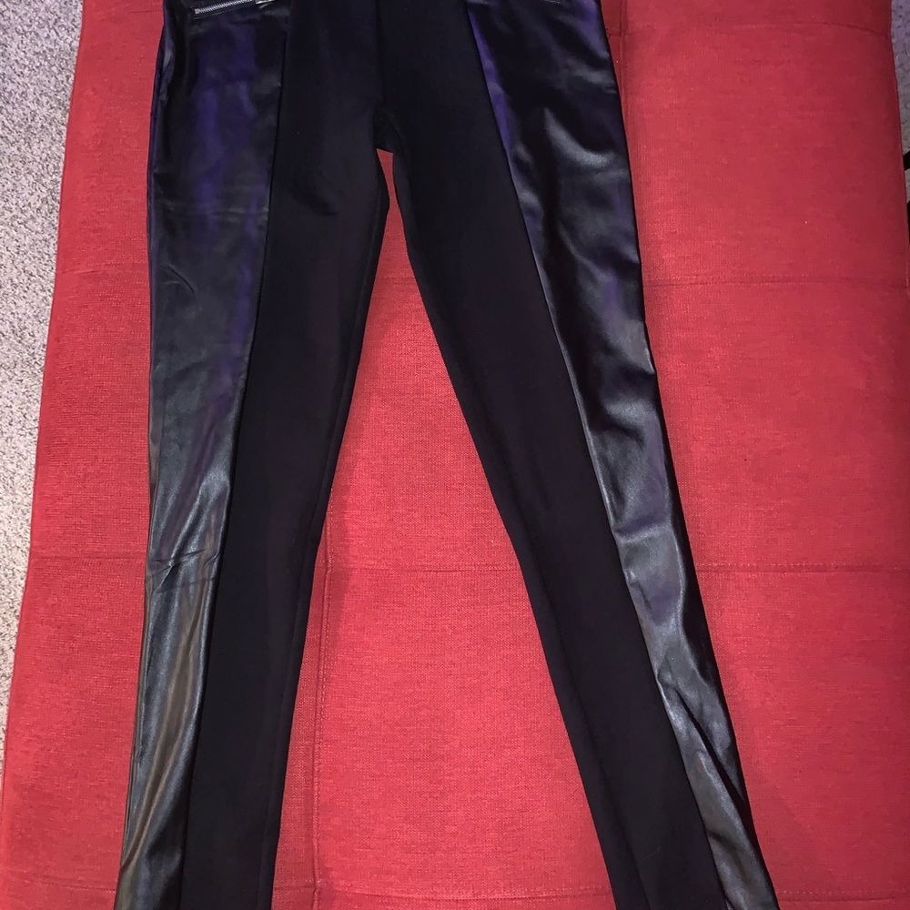This is a beautiful pair of pants for the holidays